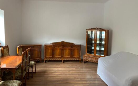 Casa zona linistita Vulcan