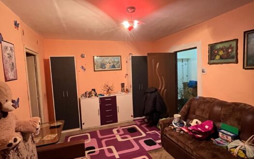 Apartament 8 Martie