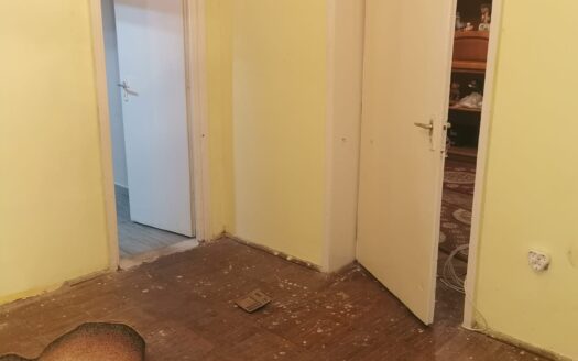 Apartament 8 Martie