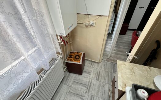 Schimb garsoniera cu apartament
