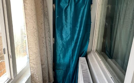 Schimb garsoniera cu apartament
