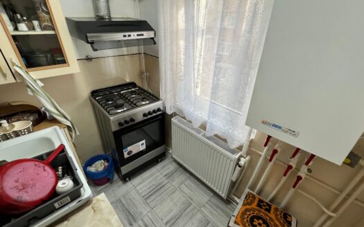 Schimb garsoniera cu apartament