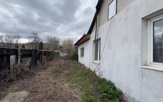 Casa zona colonie- gara Petrosani