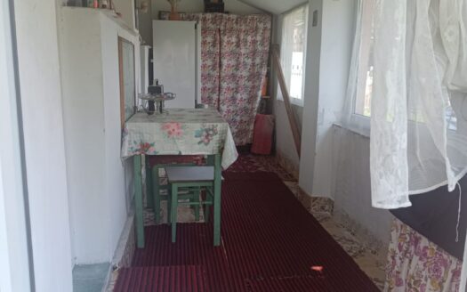 Casa zona linistita colonie