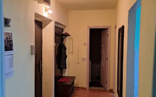 Apartament zona centrala Lupeni