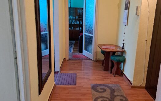 Apartament zona centrala Lupeni